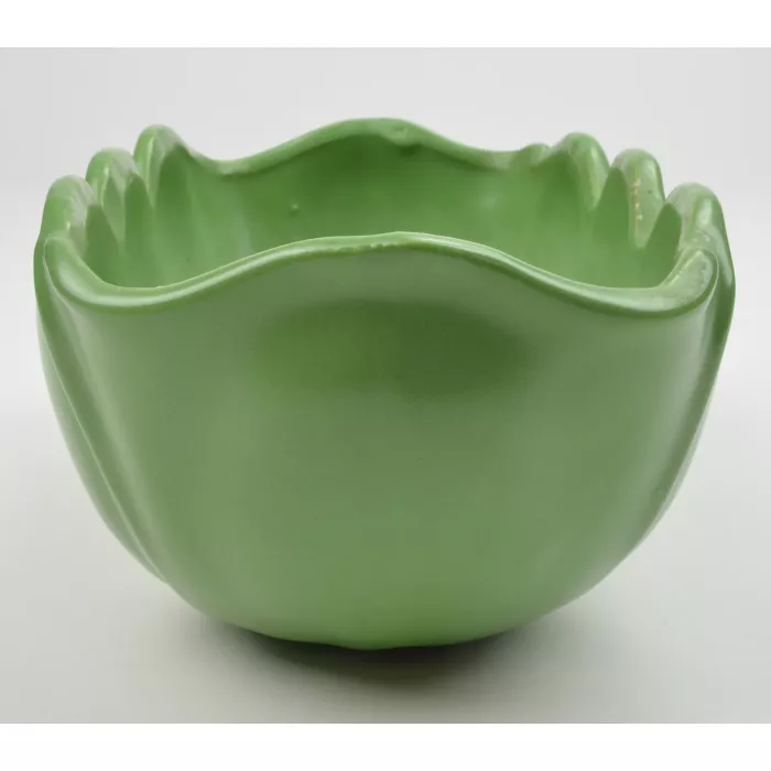Green Pottery Planter - Scalloped Rim & Flower Petal Design