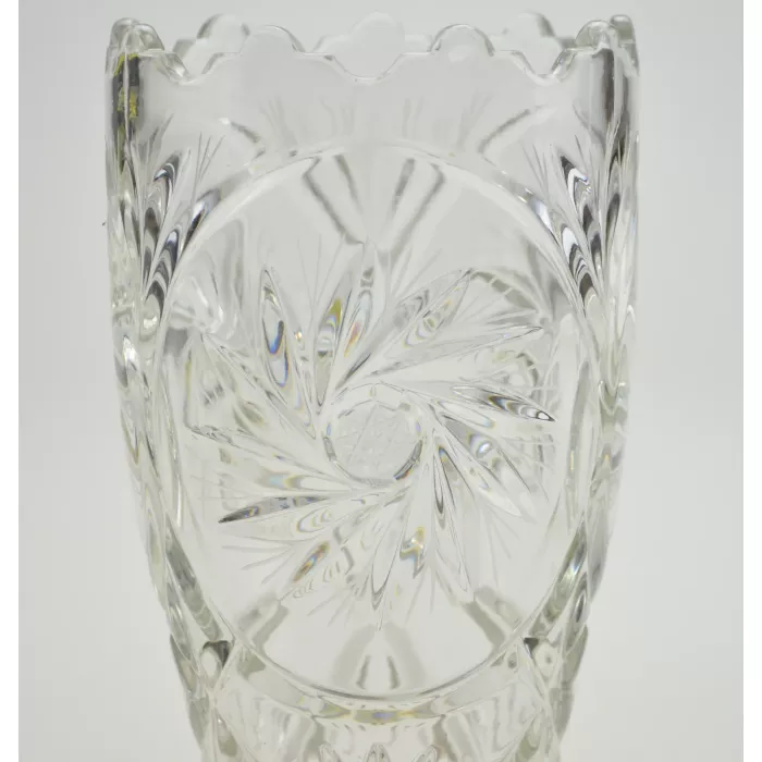 Crystal Vase - 8 Pointed Star Pattern - 7.625" Tall