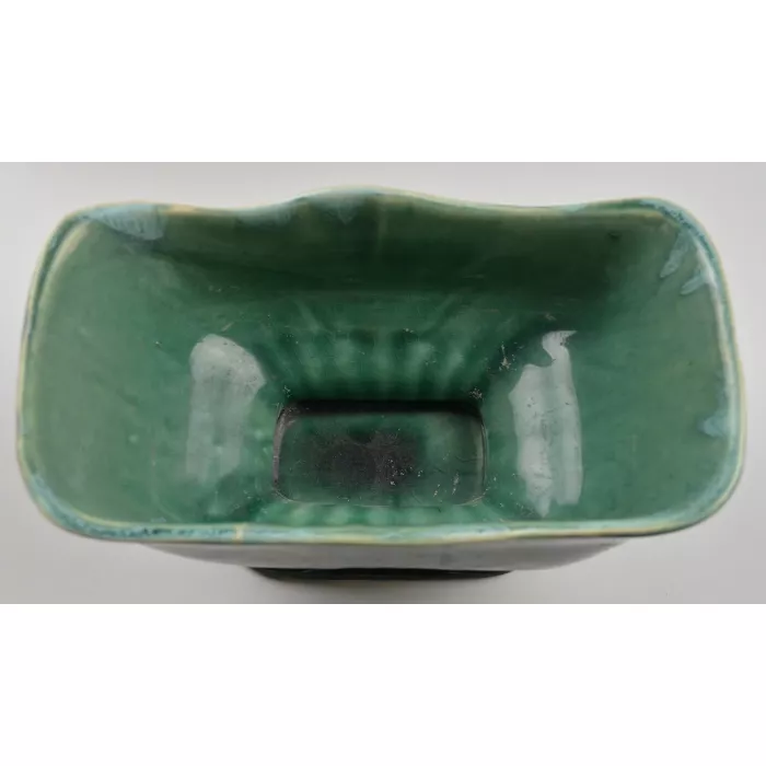 Brush Pottery Green # 811 Planter - 8" Long