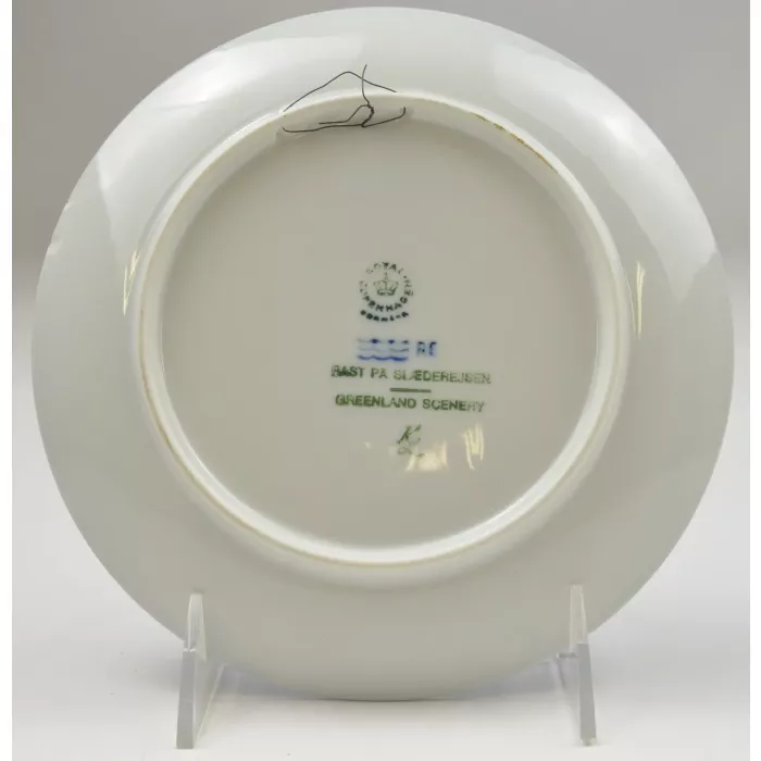 Royal Copenhagen Christmas Collector Plate - Greenland Scenery 1978