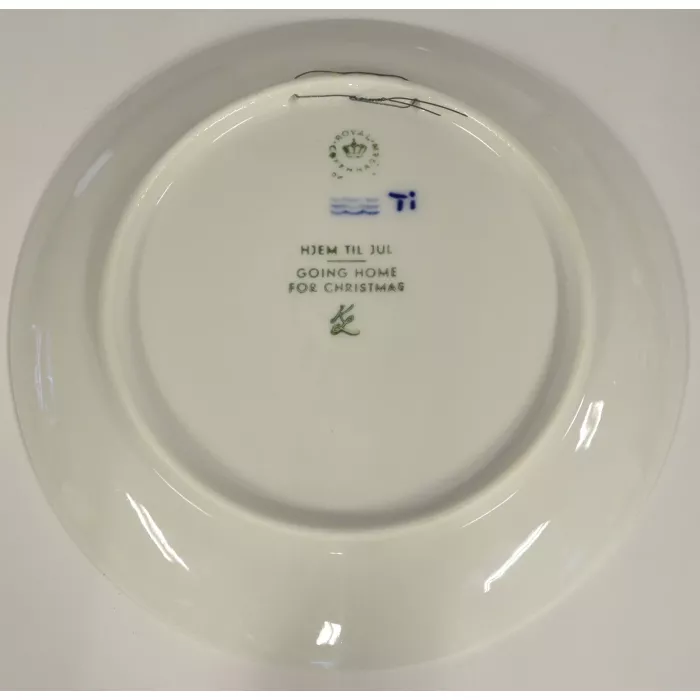 Royal Copenhagen Collector Plate - Going Home For Christmas 1973
