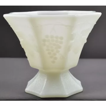 Anchor Hocking - Vintage Milk Glass Pattern - Pebbled Open Candy Dish