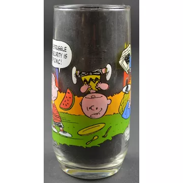 McDonalds Glass - Camp Snoopy - The Struggle For Security Is No Picnic