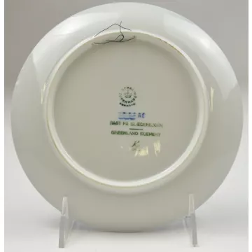 Royal Copenhagen Christmas Collector Plate - Greenland Scenery 1978