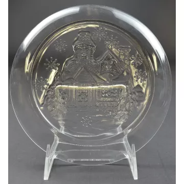 Avon Crystal Dessert Plates - Gingerbread House Pattern - Set Of Four