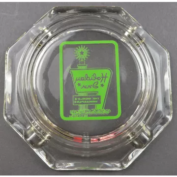 Holiday Inn Octagon Shaped Clear Glass Ashtray - The World's Innkeeper