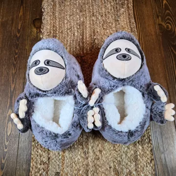 Kids Sloth Loafer Slippers Boys Size 6-7